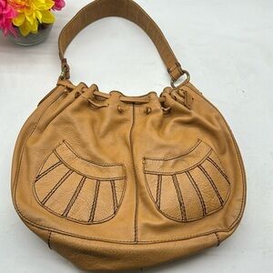 Lucky Brand Tan Leather Cinch Bag with Gorgeous Floral Blue Lining BRN4938